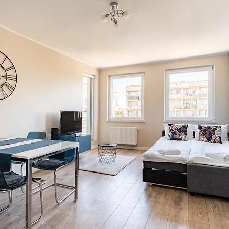 Apartamento Zaspa Comfort By Bookinghost