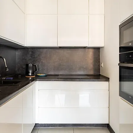 Zaspa Comfort By Bookinghost Apartamento